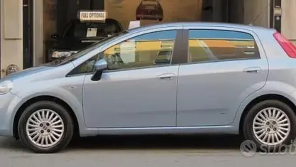 Usata Fiat Grande Punto 65 CV (47 kW) 2008 Grigio Utilitaria