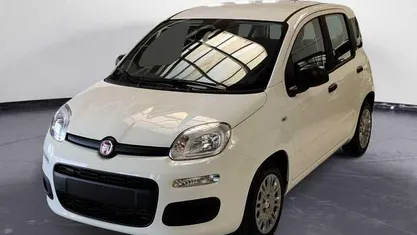 Bianco Nuova 2025 Fiat Panda Due volumi | 12.950 €