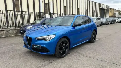 Usata Alfa Romeo Stelvio Veloce 280 CV (205 kW) 2022 Blu/azzurro SUV