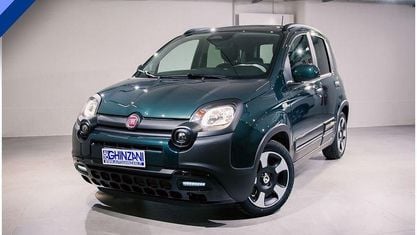Nouvelle Fiat Panda Cross 69 ch (50 kW) 2025 Vert Citadine