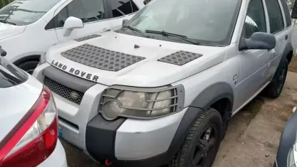 Usata Land Rover Freelander 109 CV (80 kW) 2004 Grigio SUV