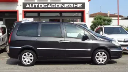 Usata Peugeot 807 136 CV (100 kW) 2010 Nero Monovolume