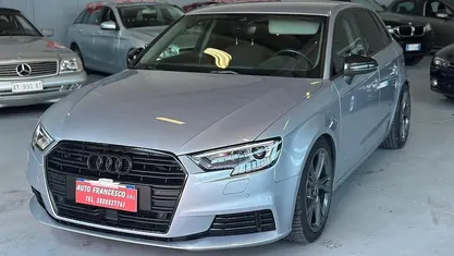 Grigio Usata 2020 Audi A3 Admired Tre volumi | 16.900 € (Ottimo prezzo)