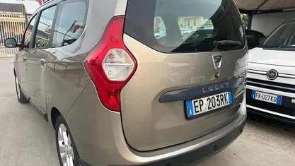 Usata Dacia Lodgy 107 CV (78 kW) 2013 Beige Monovolume