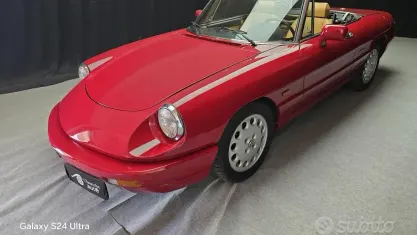 Usata Alfa Romeo Spider 122 CV (89 kW) 1990 Rosso Cabrio