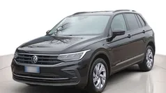 Nero perla Usata 2021 VW Tiguan Life SUV | 25.400 € (Buon prezzo)