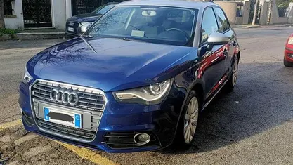 Blu Usata 2013 Audi A1 Admired Tre volumi | 8499 € (Buon prezzo)
