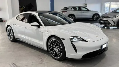 Usata Porsche Taycan 119 kW (163 CV) 2021 Berlina