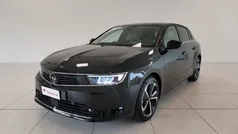 Nero pastello Usata 2023 Opel Astra Elegance Due volumi | 23.890 € (Buon prezzo)