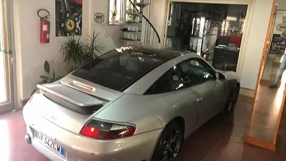 Usata Porsche 911 Carrera Cabriolet 320 CV (235 kW) 2002 Cabrio