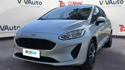 Usata Ford Fiesta Titanium 86 CV (63 kW) 2019 Grigio Utilitaria
