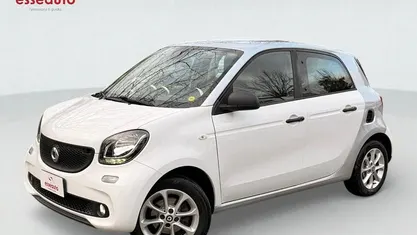 Usata Smart ForFour Prime 71 CV (52 kW) 2017 Bianco Utilitaria