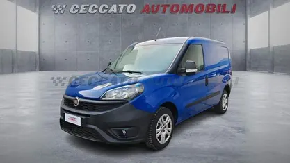 Usata Fiat Doblò 95 CV (69 kW) 2018 Blu Monovolume