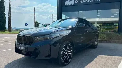 Nuova BMW X6 M Sport 298 CV (219 kW) 2026 Blu SUV