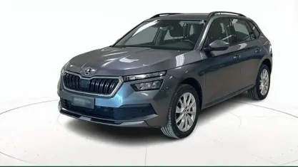 Usata Skoda Kamiq Ambition 110 CV (80 kW) 2022 Grigio pastello SUV