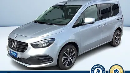 Argento metallizzato Usata 2024 Mercedes 180 Premium Tre volumi | 29.000 € (Buon prezzo)