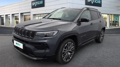 Usata Jeep Compass 156 kW (213 CV) 2025 Grigio SUV