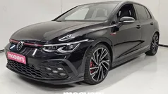 Nero metallizzato Usata 2021 VW Golf VIII GTI Tre volumi | 29.870 € (Buon prezzo)