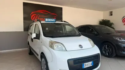 Usata Fiat Qubo Trekking 95 CV (69 kW) 2012 Bianco Monovolume