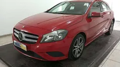 Rosso metallizzato Usata 2013 Mercedes A180 Tre volumi | 9970 € (Buon prezzo)