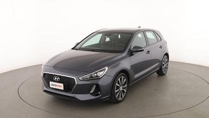 Käytetty Hyundai i30 110 HP (80 kW) 2018 Harmaa Sedan