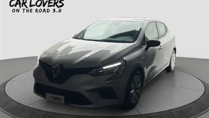 Begagnad Renault Clio V Life 91 HK (66 kW) 2022 Grå Halvkombi