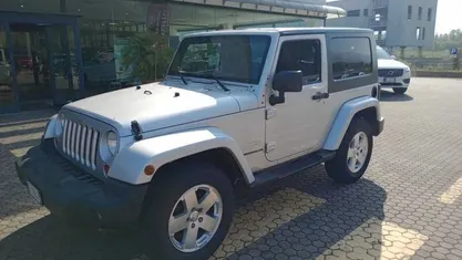 Usata Jeep Wrangler Sahara 177 CV (130 kW) 2010 SUV