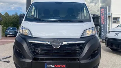 Bianco Usata 2023 Opel Movano S Furgone | 21.900 € (Buon prezzo)