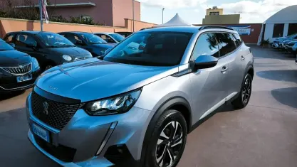 Occasion Peugeot 2008 Allure 131 PK (96 kW) 2020 Grijs SUV