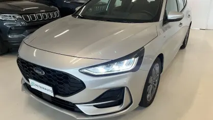 Usata Ford Focus 116 CV (85 kW) 2023 Argento Station wagon
