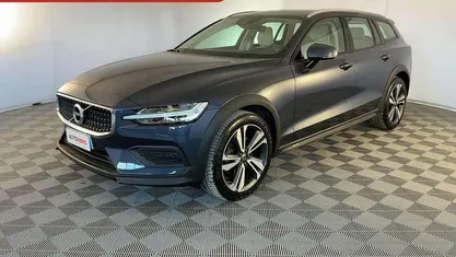 Usata Volvo V60 CC 190 CV (139 kW) 2019 Station wagon