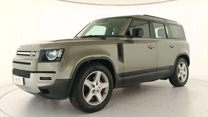 Usata Land Rover Defender SE 200 CV (147 kW) 2022 Station wagon