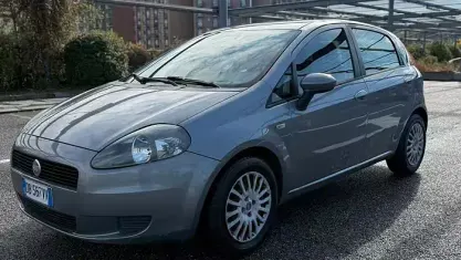 Usata Fiat Grande Punto Active 77 CV (56 kW) 2006 Grigio Utilitaria