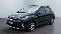 Nero Usata 2023 Kia Stonic Urban SUV | 15.500 € (Buon prezzo)