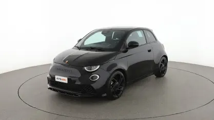 Usata Abarth 500e Turismo 114 kW (155 CV) 2023 Nero Utilitaria