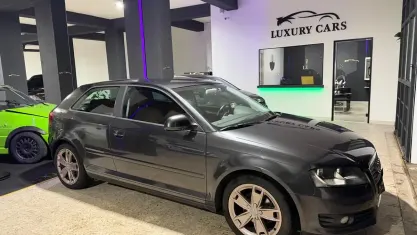 Usata Audi A3 105 CV (77 kW) 2009 Grigio Utilitaria