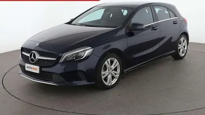 Usata Mercedes A200 136 CV (100 kW) 2017 Blu Berlina