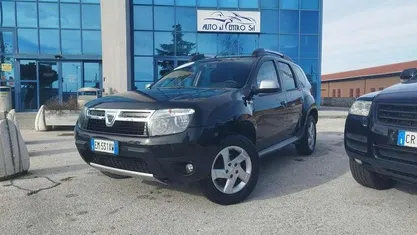 Nero Usata 2012 Dacia Duster Lauréate SUV | 7900 € (Buon prezzo)