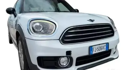 Usata Mini Cooper D Countryman Business 150 CV (110 kW) 2017 Bianco SUV