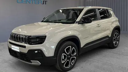 Usata 2025 Jeep Avenger Summit SUV | 20.500 € (Buon prezzo)
