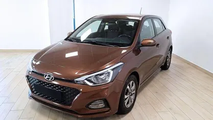 Usata Hyundai i20 75 CV (55 kW) 2019 Bronzo Utilitaria