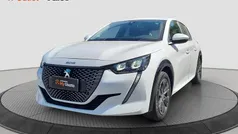Bianco Usata 2021 Peugeot e-208 Active Due volumi | 15.500 € (Buon prezzo)