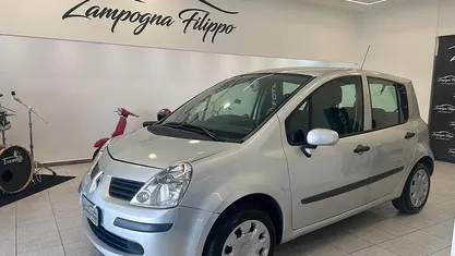 Usata Renault Modus Initiale 86 CV (63 kW) 2006 Grigio Monovolume