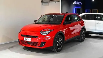 Usata Fiat 600E Red 114 kW (156 CV) 2025 Rosso SUV