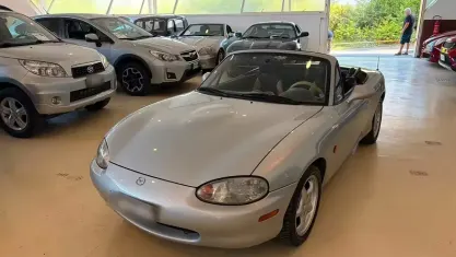 Usata Mazda MX5 140 CV (102 kW) 1998 Grigio Cabrio