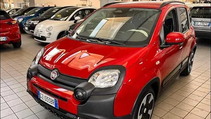 Nuova Fiat Panda Cross Cross 69 CV (50 kW) 2025 Rosso Utilitaria