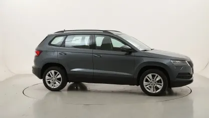 Usata Skoda Karoq 116 CV (85 kW) 2021 Grigiogrigio SUV