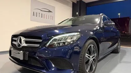 Usata Mercedes C200 Premium 184 CV (135 kW) 2020 Blu Station wagon