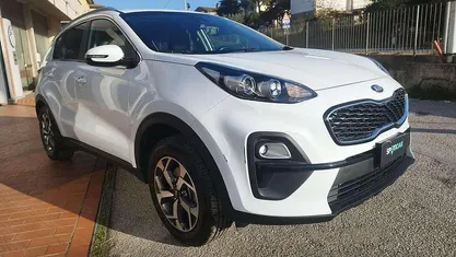Bianco Usata 2021 Kia Sportage SUV | 18.000 € (Buon prezzo)
