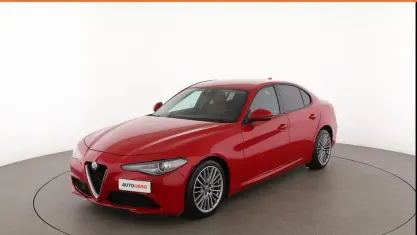 Usata Alfa Romeo Giulia Super 180 CV (132 kW) 2017 Rosso Berlina